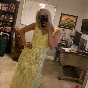 Elegant Yellow Lace Dress